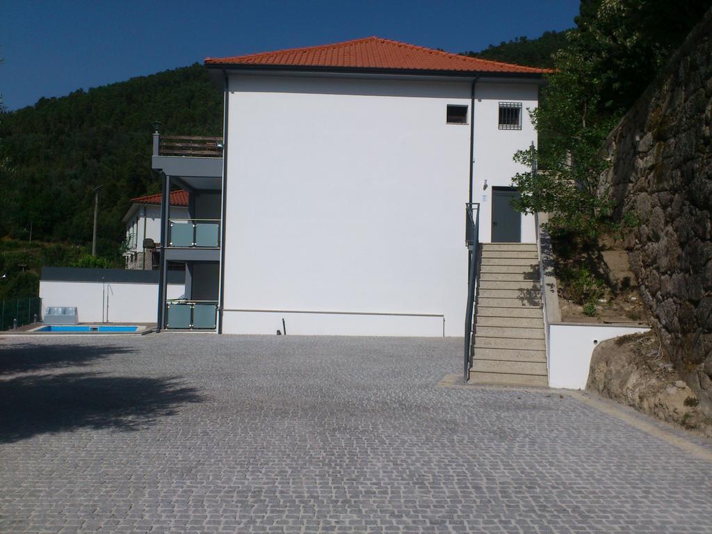 Hotel Lagoa Azul Do Geres Rum bild