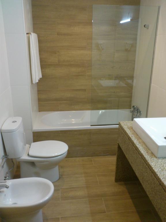 Hotel Lagoa Azul Do Geres Rum bild