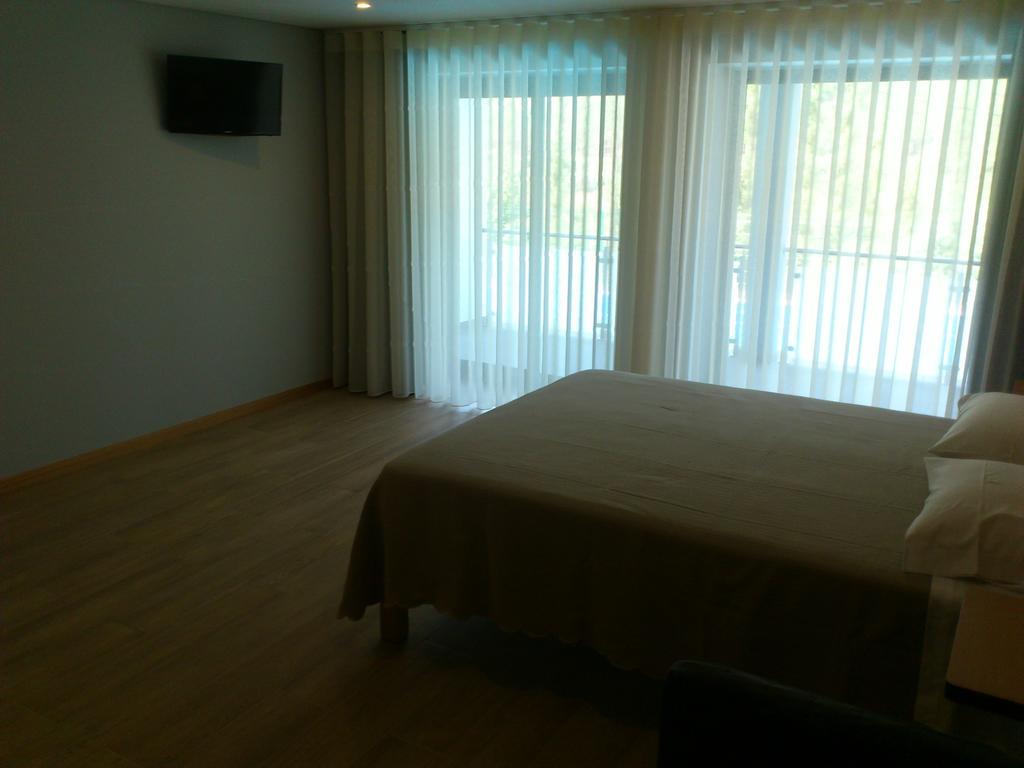 Hotel Lagoa Azul Do Geres Rum bild