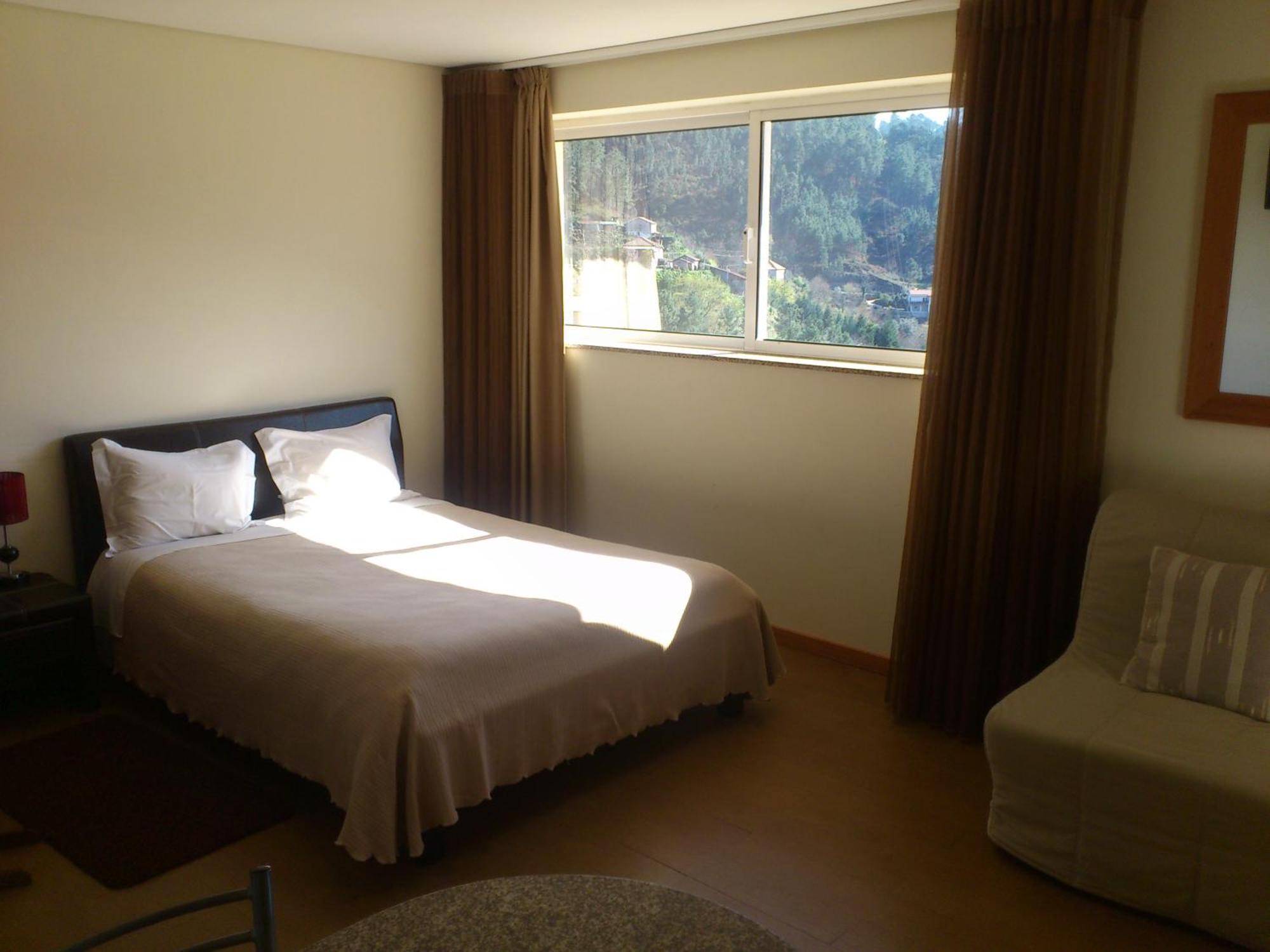 Hotel Lagoa Azul Do Geres Rum bild