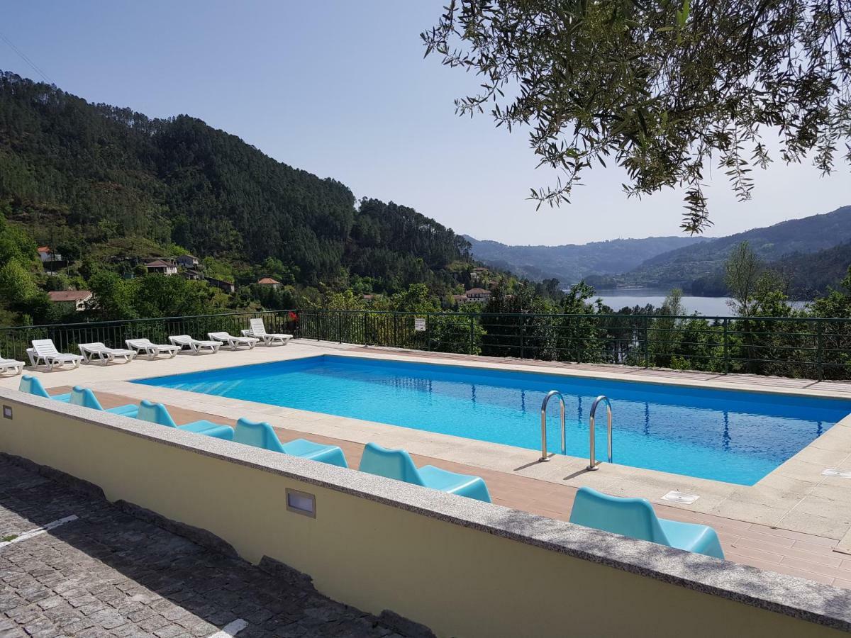 Hotel Lagoa Azul Do Geres Exteriör bild